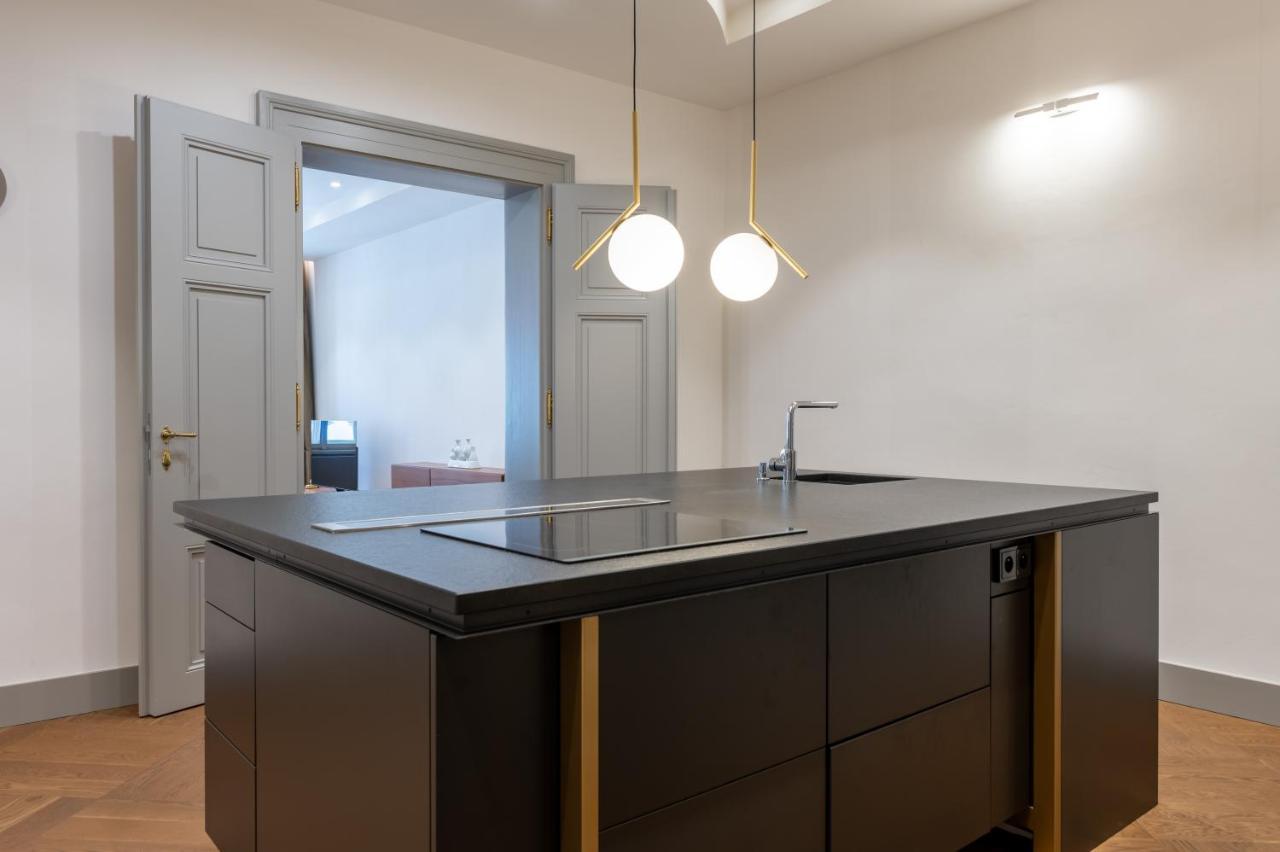 Luxury Old Town Apt, Parking Appartement Praag Buitenkant foto